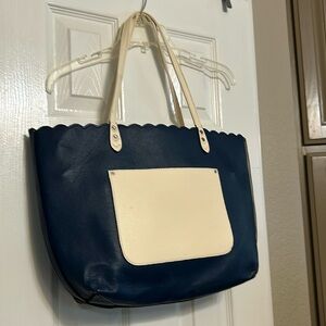 Reversible tote bag
